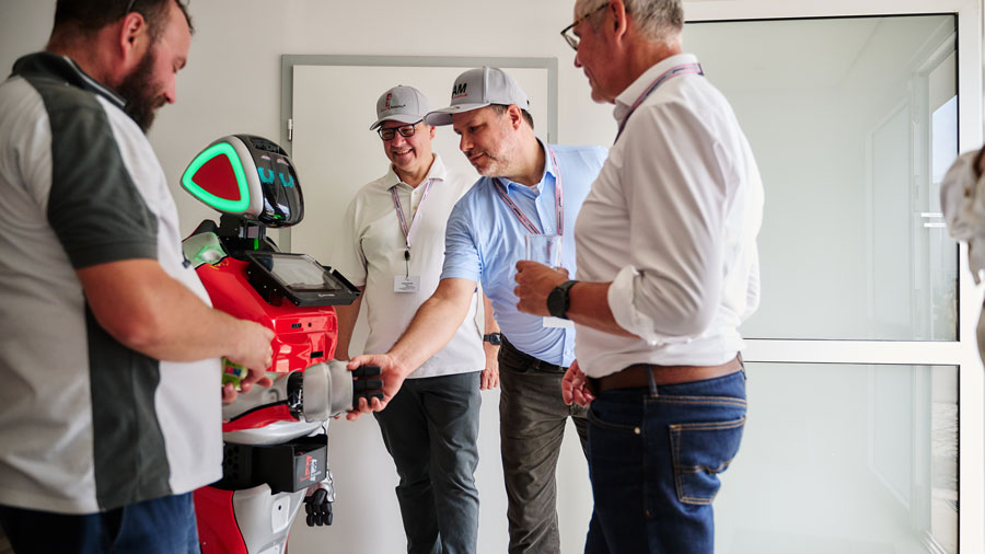 Promobot am digitalen Empfang